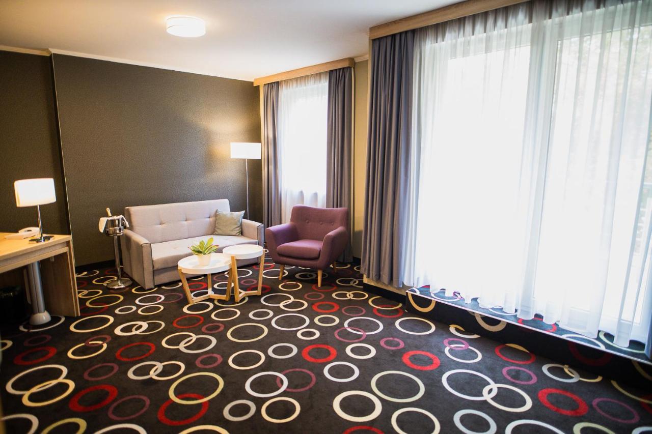Garden Hotel Wellness Es Konferencia Szolnok Exterior photo
