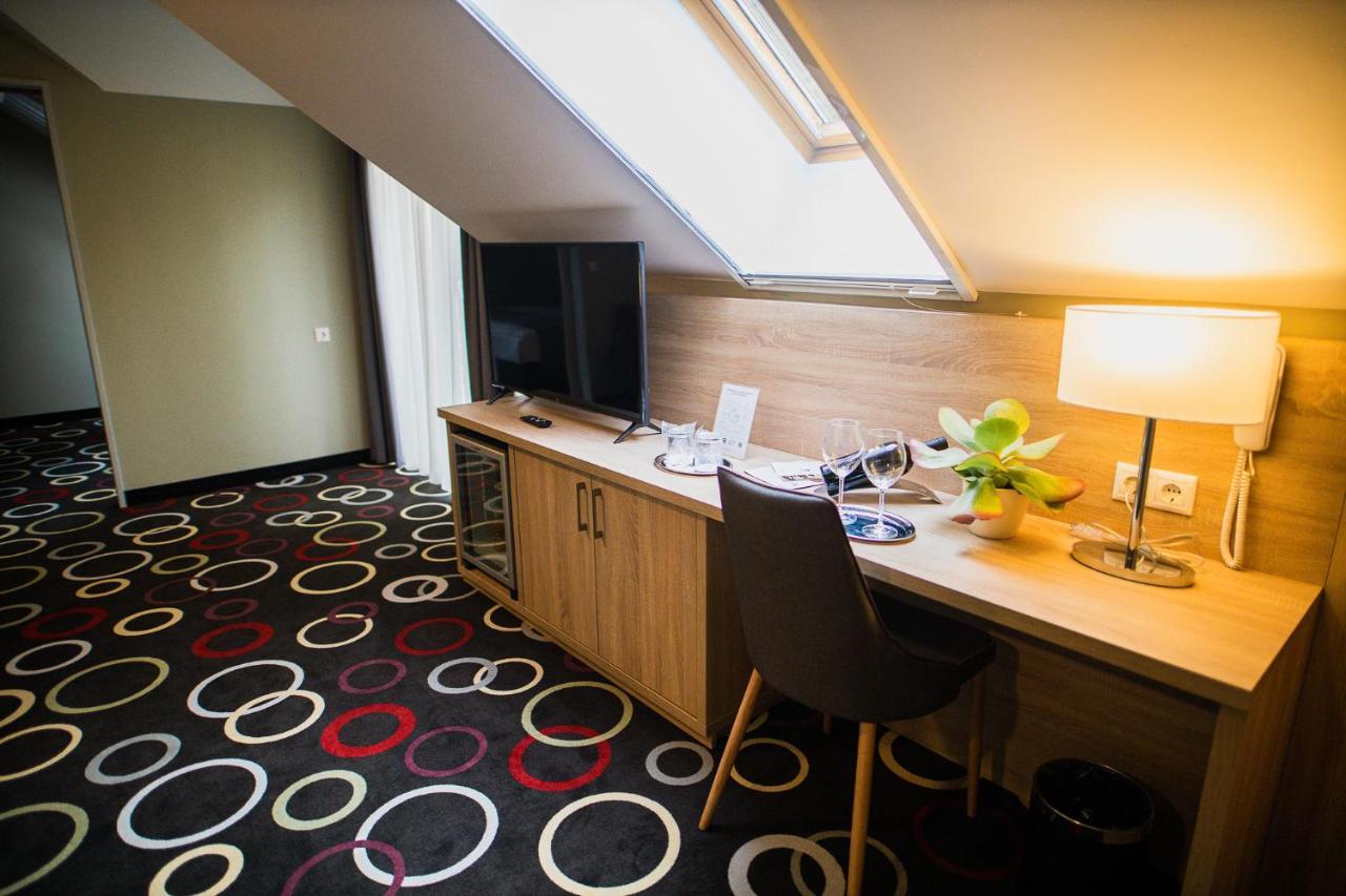 Garden Hotel Wellness Es Konferencia Szolnok Exterior photo