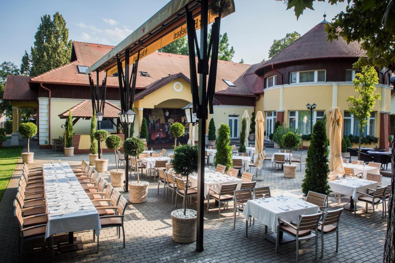 Garden Hotel Wellness Es Konferencia Szolnok Exterior photo